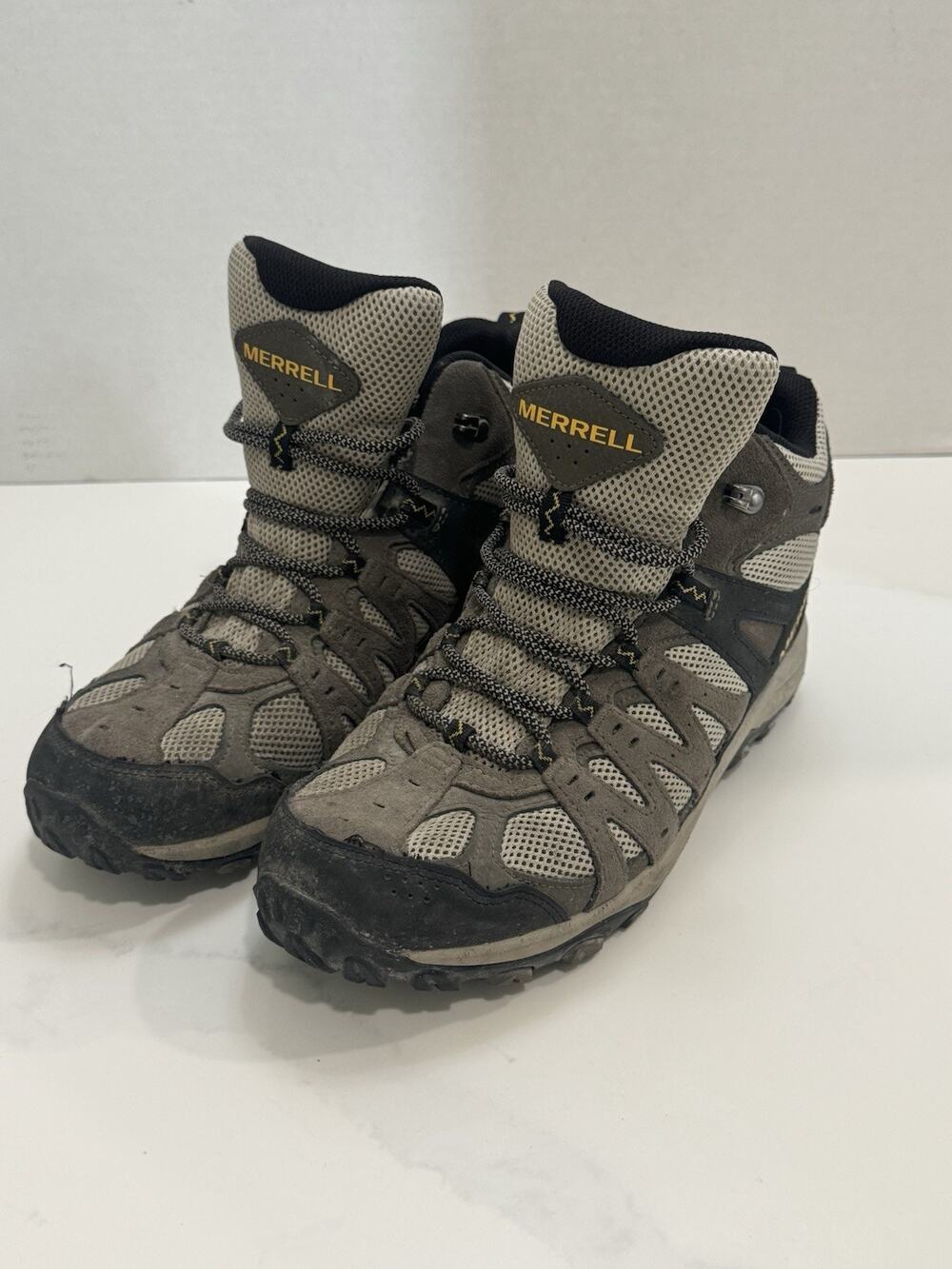 Merrell Men's Accentor 3 Mid Waterproof Hiking Boots - Size 8.5
